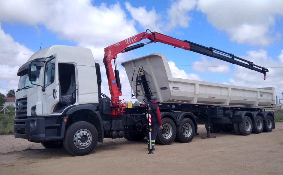 Fassi-F155A-0-24-active-crane-installed-onto-a-Volkswagen-on-road-tractor-unit-1